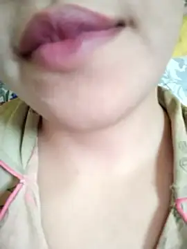 Snapshot of Anki-doll chatting on March 6, 5:37 am Anki-doll online show from March 6, 5:37 am