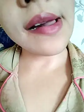 Snapshot of Anki-doll chatting on March 10, 5:34 am Anki-doll online show from March 10, 5:34 am