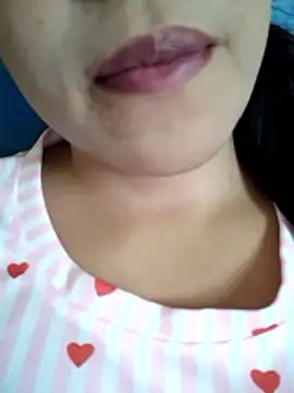 Snapshot of Anki-doll chatting on April 6, 5:52 am Anki-doll online show from April 6, 5:52 am