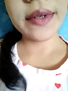 Snapshot of Anki-doll chatting on April 10, 5:34 am Anki-doll online show from April 10, 5:34 am