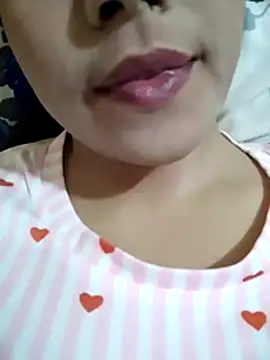 Snapshot of Anki-doll chatting on May 16, 12:37 pm Anki-doll online show from May 16, 12:37 pm