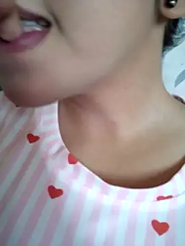 Snapshot of Anki-doll chatting on May 22, 5:47 am Anki-doll online show from May 22, 5:47 am