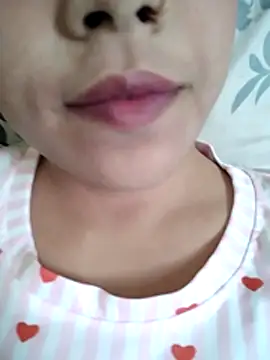 Snapshot of Anki-doll chatting on May 31, 5:37 am Anki-doll online show from May 31, 5:37 am
