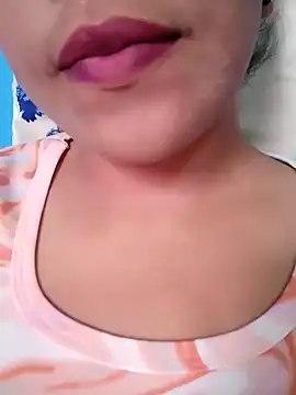 Snapshot of Anki-doll chatting on June 10, 5:39 am Anki-doll online show from June 10, 5:39 am