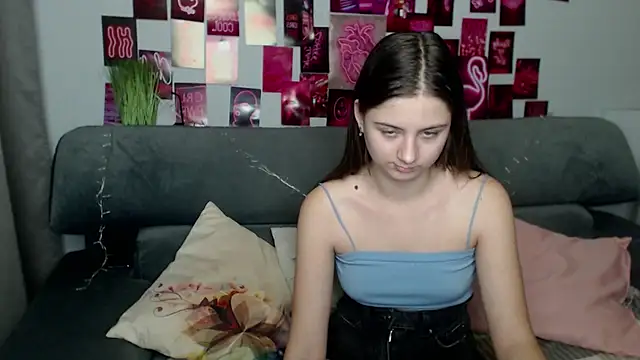 Snapshot of MilanaRoza chatting on October 12, 5:01 pm MilanaRoza online show from October 12, 5:01 pm