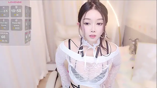 Snapshot of xiaoxiaoguaibao chatting on January 6, 8:24 am xiaoxiaoguaibao online show from January 6, 8:24 am