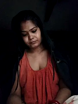 yoursweety09 online show from January 10, 2:35 am