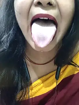 yoursweety09 online show from February 2, 6:23 am