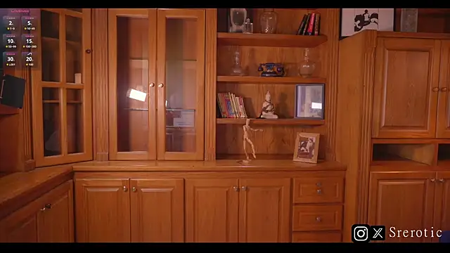 Snapshot of _srerotic chatting on November 17, 4:13 pm srerotic online show from November 17, 4:13 pm