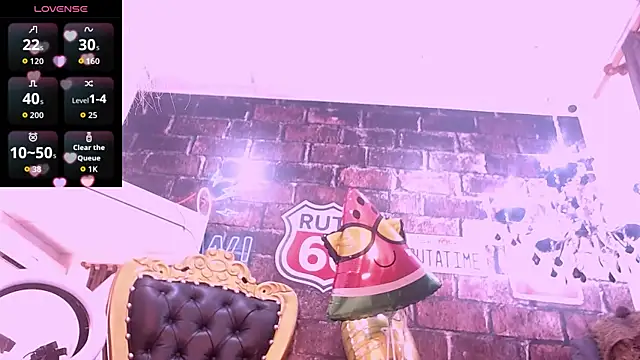 Snapshot of SashaDurante chatting on July 24, 12:36 pm SashaDurante online show from July 24, 12:36 pm