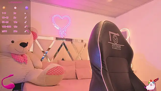 Laylafoxy tay online show from December 21, 3:02 am