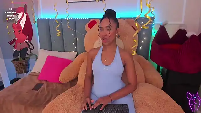 Amber  Sanchez online show from December 7, 10:45 am
