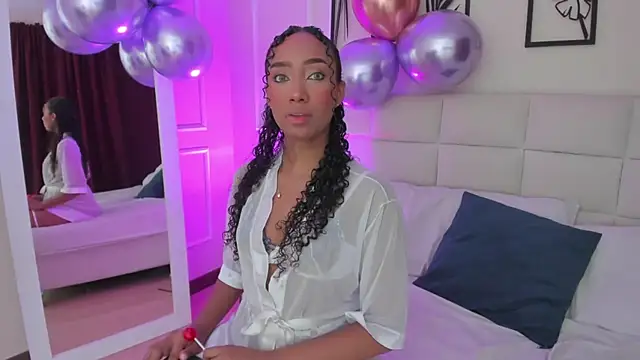 Amber  Sanchez online show from January 18, 2:47 am