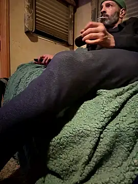 Snapshot of KBD85 chatting on January 16, 10:52 am KBD85 online show from January 16, 10:52 am