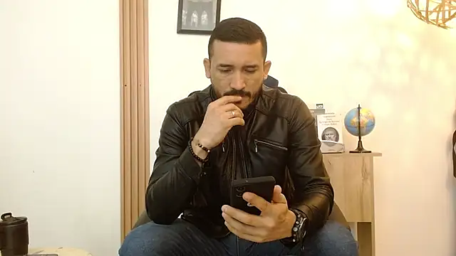 Reiko 85  online show from September 30, 2:33 pm