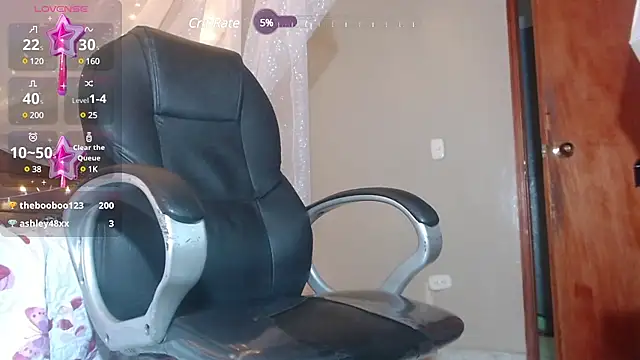 Snapshot of Dyla_n18 chatting on January 7, 11:58 am Dyla n18 online show from January 7, 11:58 am