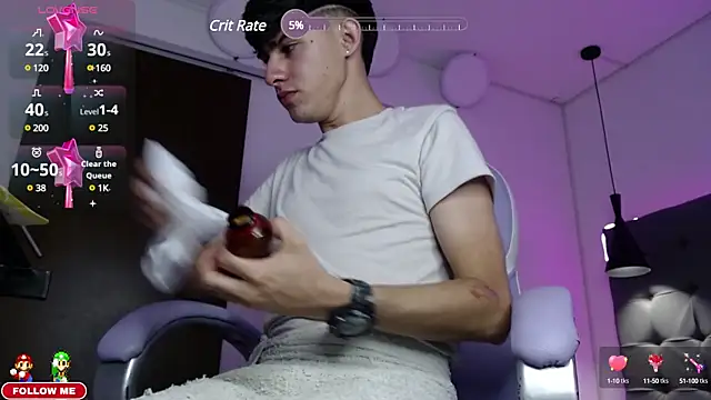 Snapshot of Dyla_n18 chatting on February 12, 2:03 am Dyla n18 online show from February 12, 2:03 am