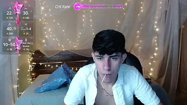 Snapshot of Dyla_n18 chatting on March 10, 8:12 pm Dyla n18 online show from March 10, 8:12 pm