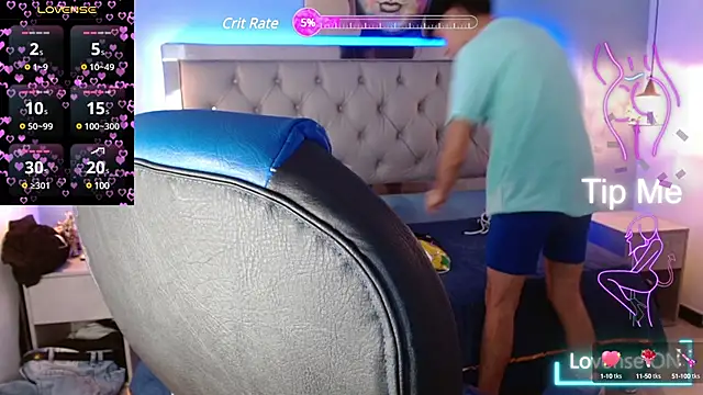 Snapshot of Dyla_n18 chatting on March 20, 7:46 pm Dyla n18 online show from March 20, 7:46 pm