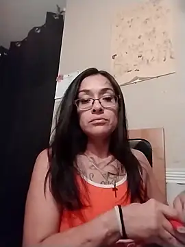 Snapshot of lovlypussy55 chatting on September 21, 9:11 am lovlypussy55 online show from September 21, 9:11 am