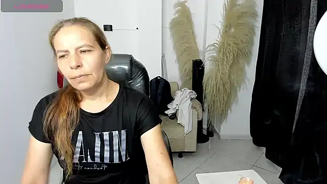 Milf karlye online show from March 12, 12:17 am