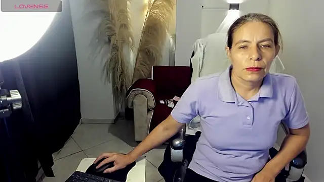 Milf karlye online show from April 25, 2:14 am