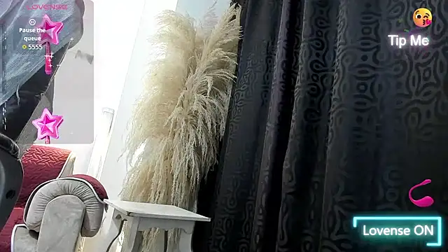 Milf karlye online show from July 22, 2:58 am