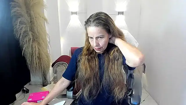 Milf karlye online show from August 3, 2:32 am