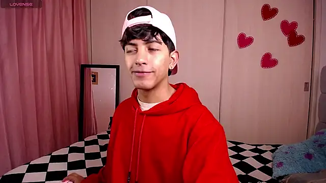 teobowny  online show from March 5, 5:29 pm