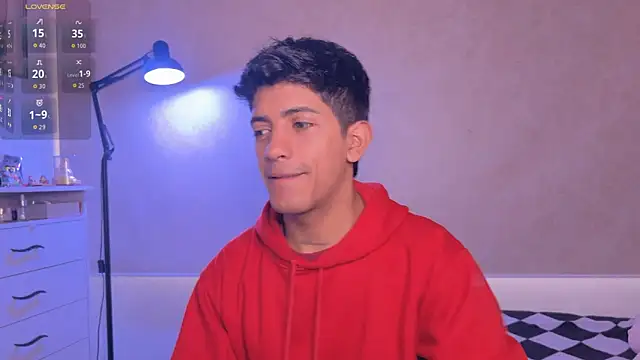 teobowny  online show from March 28, 8:19 pm