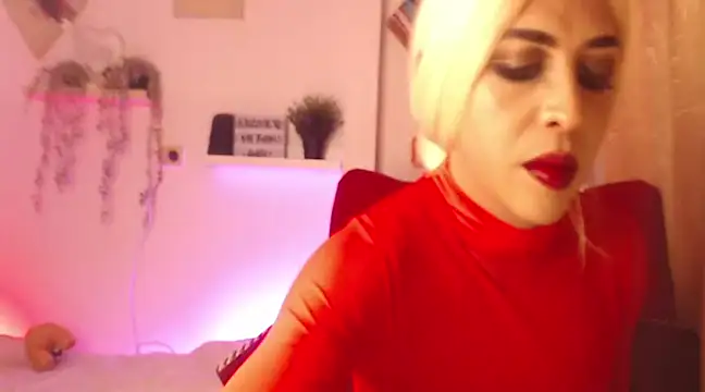 mariana fadulf  online show from December 15, 11:01 am
