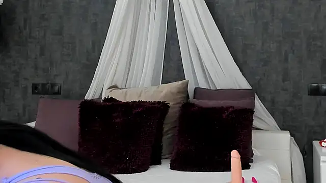 miss sophieX online show from January 22, 4:44 am