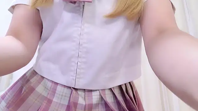 MAIKA pyon online show from March 22, 1:52 pm