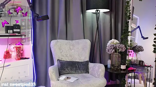 Anal Girl  online show from February 21, 5:03 pm