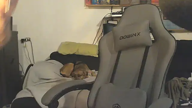 complicata mente online show from March 23, 3:21 am