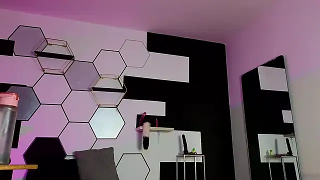 haileycat online show from January 7, 5:54 am