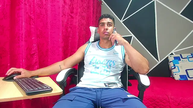 astrom greyy online show from February 13, 10:17 pm