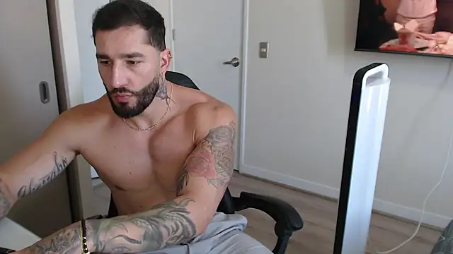 jonhklleyn online show from March 8, 5:22 pm