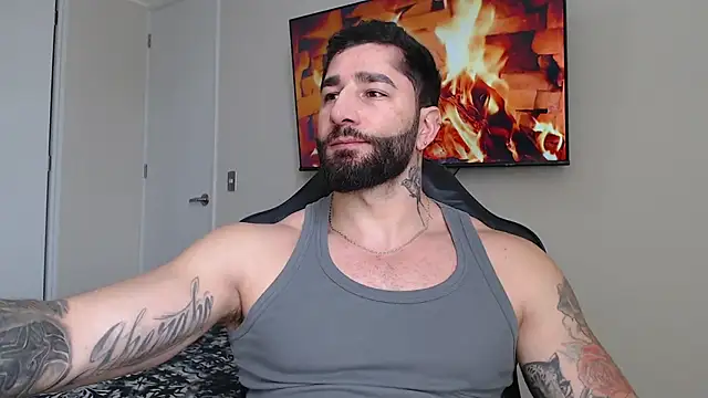 jonhklleyn online show from October 24, 5:42 pm