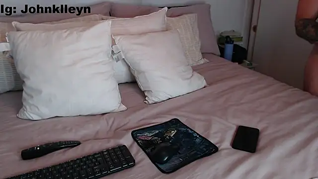 jonhklleyn online show from March 20, 6:02 pm