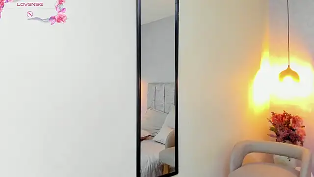 Snapshot of tutu_milf chatting on February 20, 7:14 pm tutu milf online show from February 20, 7:14 pm