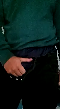 Snapshot of Dyr08 chatting on January 30, 4:13 pm Dyr08 online show from January 30, 4:13 pm