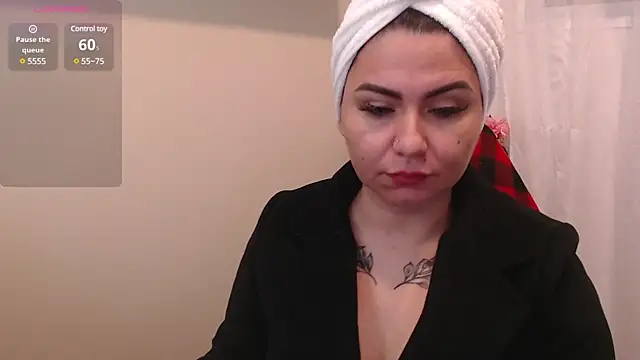 Snapshot of Genesisgems11_ chatting on January 18, 3:42 am Genesisgems11 online show from January 18, 3:42 am