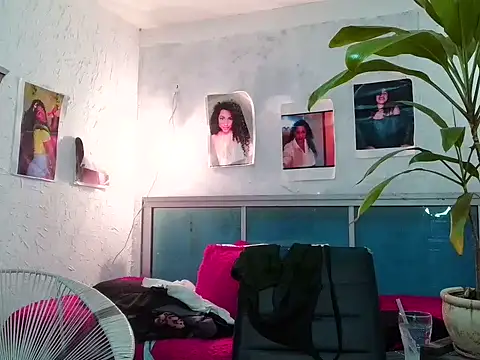 Snapshot of bellacrespalatina chatting on March 24, 4:23 pm bellacrespalatina online show from March 24, 4:23 pm