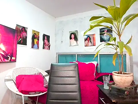 Snapshot of bellacrespalatina chatting on March 27, 2:17 pm bellacrespalatina online show from March 27, 2:17 pm