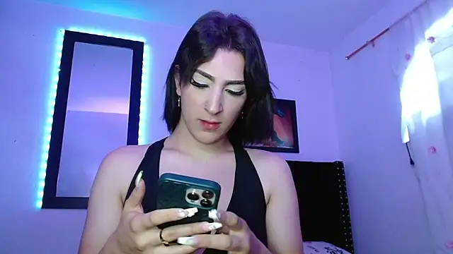 Triana Damelio online show from September 25, 2:21 pm