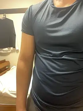 Snapshot of YU-KI00 chatting on October 28, 12:19 pm YU-KI00 online show from October 28, 12:19 pm