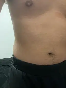 Snapshot of YU-KI00 chatting on November 15, 12:45 pm YU-KI00 online show from November 15, 12:45 pm