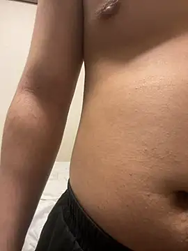 Snapshot of YU-KI00 chatting on November 18, 12:42 pm YU-KI00 online show from November 18, 12:42 pm