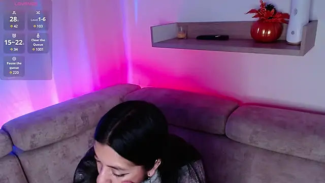 Snapshot of Paulis_gh chatting on December 13, 11:55 am Paulis gh online show from December 13, 11:55 am